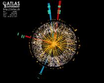 Spuren des neu entdeckten Teilchens im ATLAS-Detektor (Bild: ATLAS Collaboration, CERN)