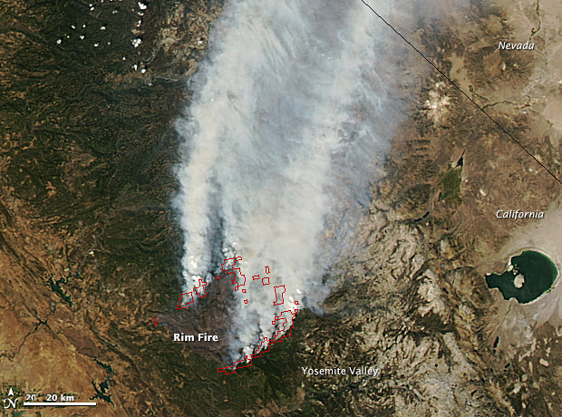 On August 26, 2013, the Moderate Resolution Imaging Spectroradiometer (MODIS) on NASA’s Aqua satellite captured this image of the Rim fire burning in and near Yosemite National Park. 
