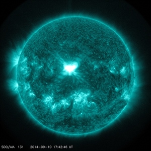 Eine Sonneneruption der Klasse X1.6 vom 10.09.2014 Quelle: NASA/SDO